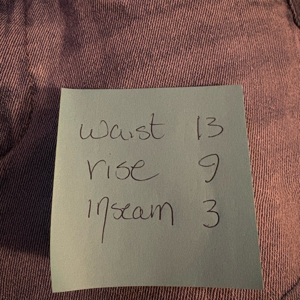 Blank NYC The Mini Lenox Light Wash Frayed Hem Denim Shorts - Picture 7 of 7